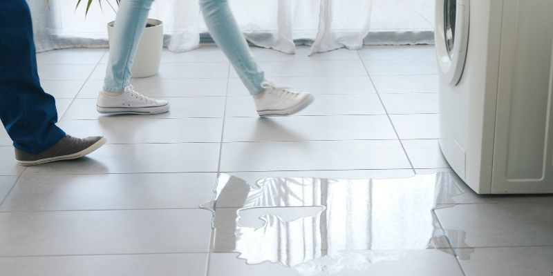 Máquina de Lavar Vazando Água Quando Enche em Maringá: Confira 6 Dicas